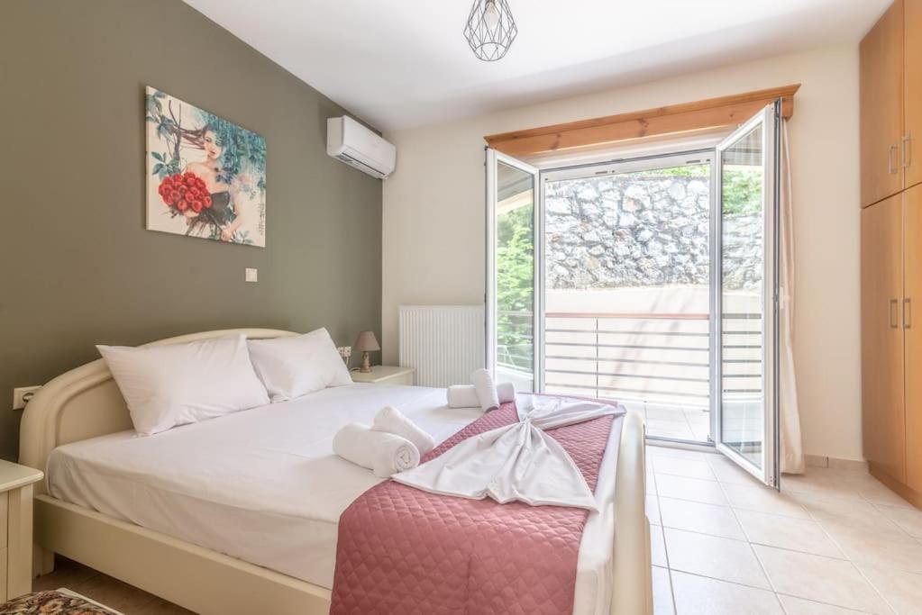 Lovely Maisonette In The Village *
