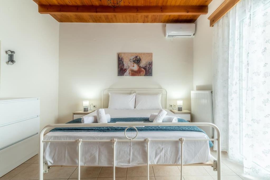 Lovely Maisonette In The Village דירה *