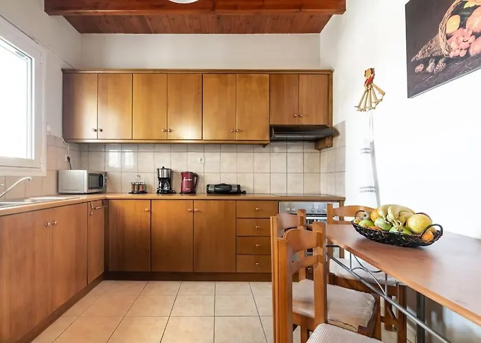 Lovely Maisonette In The Village