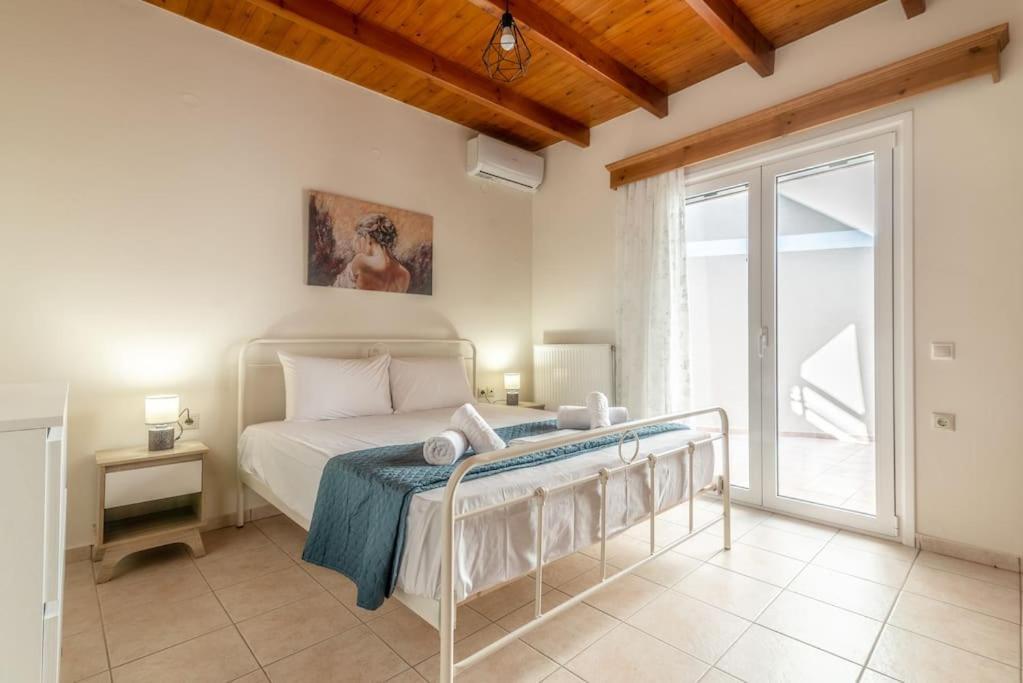 Lovely Maisonette In The Village Marathos (Crete)
