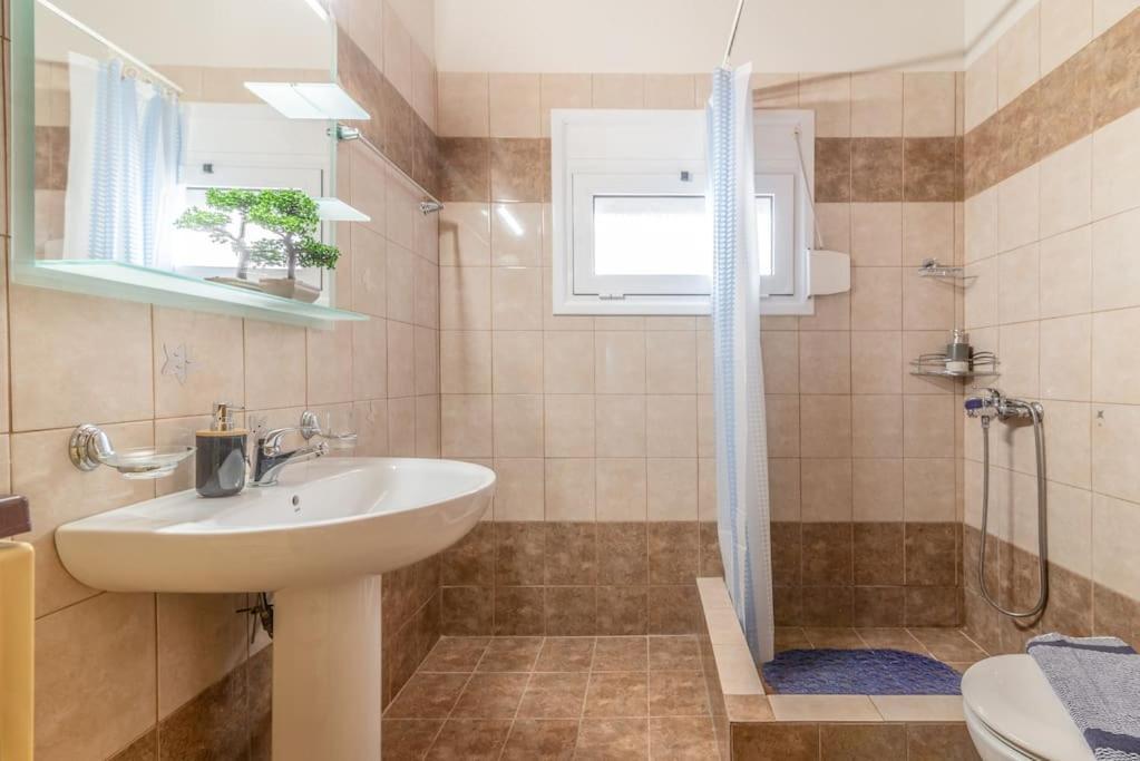 Lovely Maisonette In The Village *
